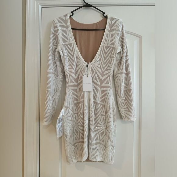 Nwt Dress the Population Emery Long Sleeve Sequin Cocktail Dress - Picture 3 of 7